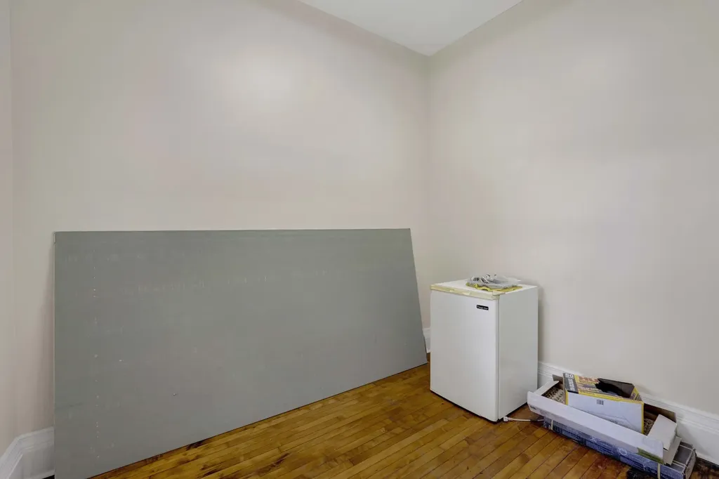 614 South Loomis Street Chicago IL 60607