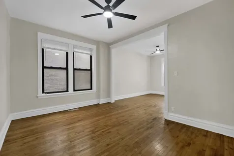 614 South Loomis Street Chicago IL 60607