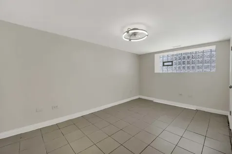 614 South Loomis Street Chicago IL 60607