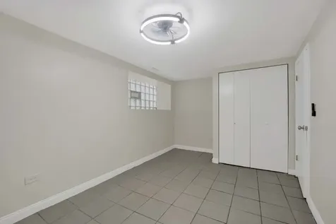 614 South Loomis Street Chicago IL 60607