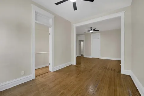 614 South Loomis Street Chicago IL 60607