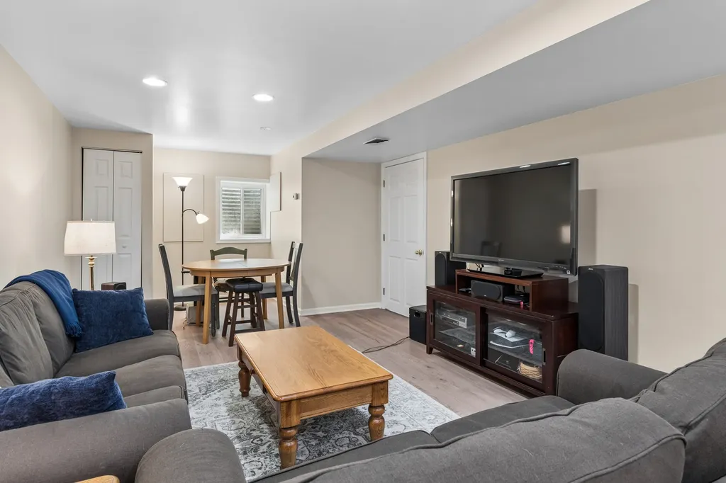 964 Lakestone Lane Aurora IL 60504