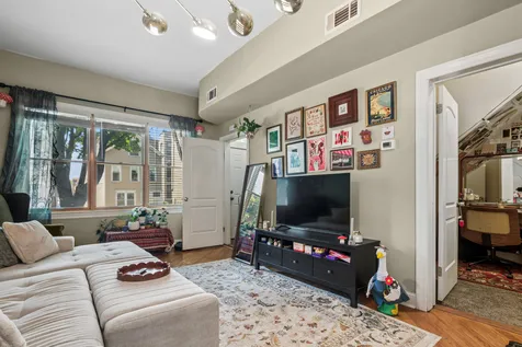 3013 North Racine Avenue Chicago IL 60657