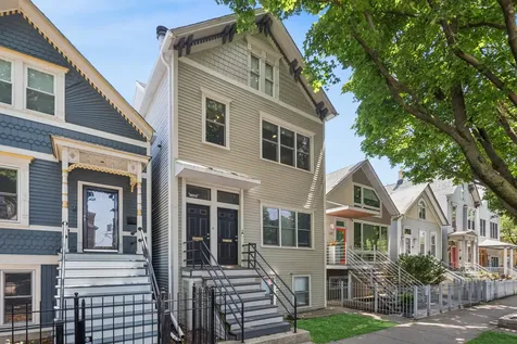 3013 North Racine Avenue Chicago IL 60657