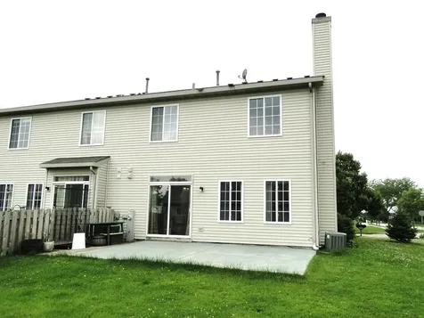 1400 Dahlgren Lane Minooka IL 60447