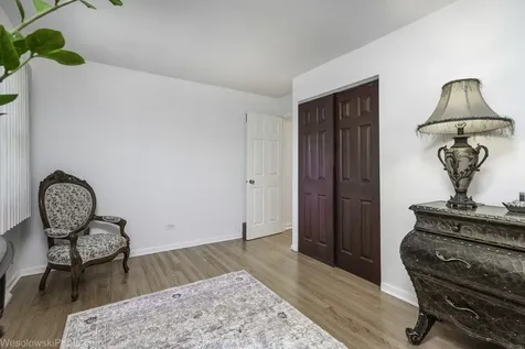 1408 South Fern Drive Mount Prospect IL 60056