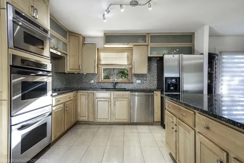 1408 South Fern Drive Mount Prospect IL 60056