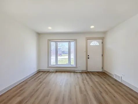 127 North Cedar Lane Glenwood IL 60425