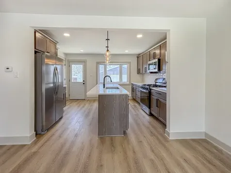 127 North Cedar Lane Glenwood IL 60425