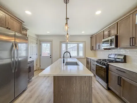 127 North Cedar Lane Glenwood IL 60425