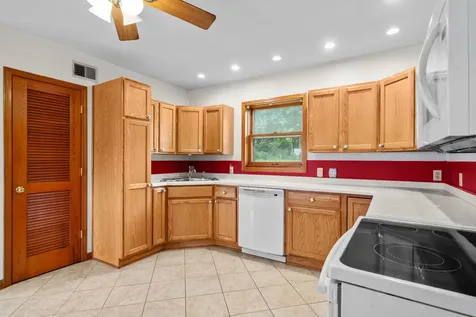 165 South Blackhawk Road Oregon IL 61061