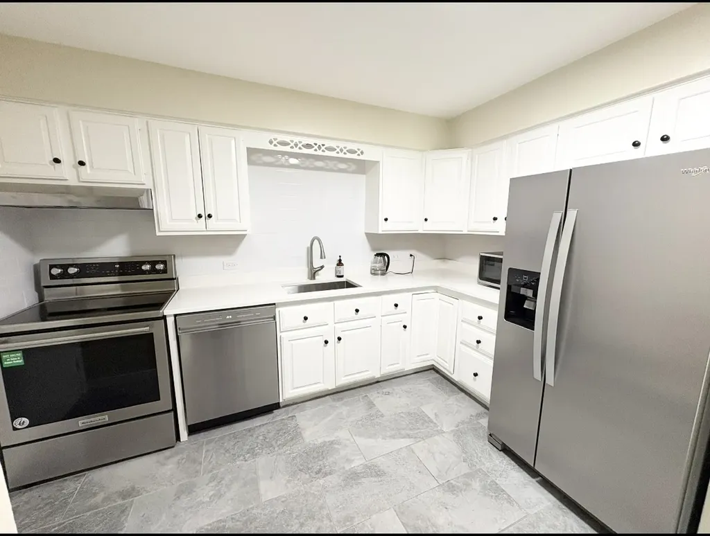 2343 Ogden Avenue N Downers Grove IL 60515
