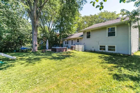 6 South Deerpath Drive Vernon Hills IL 60061