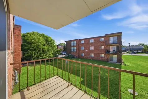 10230 Washington Avenue Oak Lawn IL 60453