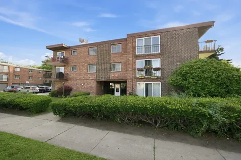 10230 Washington Avenue Oak Lawn IL 60453