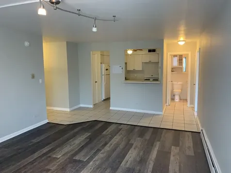 6325 North Sheridan Road Chicago IL 60660