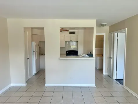 6325 North Sheridan Road Chicago IL 60660