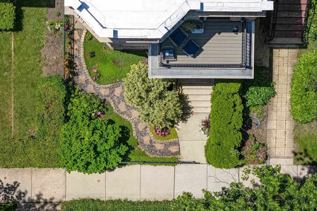 4448 North Tripp Avenue Chicago IL 60630