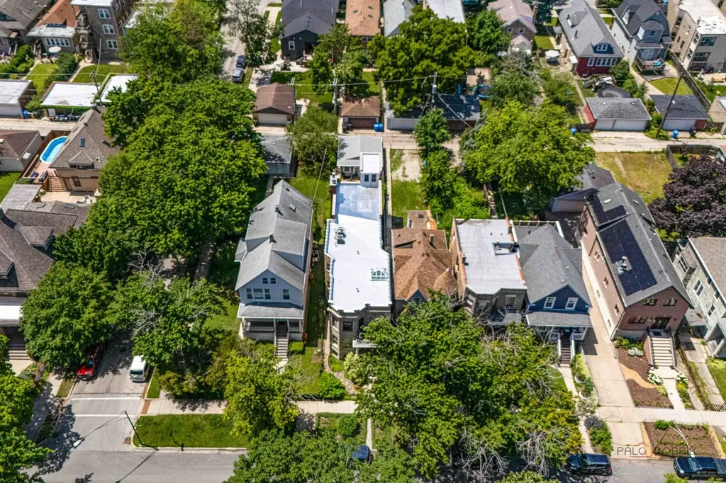 4448 North Tripp Avenue Chicago IL 60630