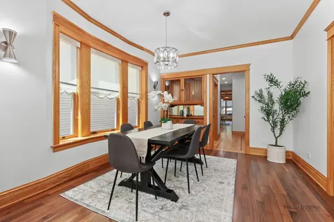 4448 North Tripp Avenue Chicago IL 60630