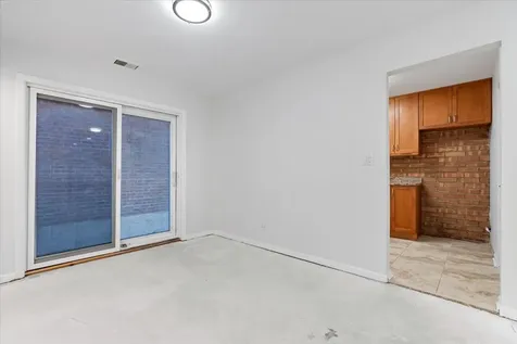 334 West Barry Avenue Chicago IL 60657