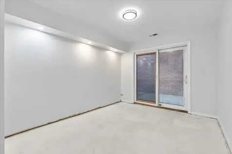 334 West Barry Avenue Chicago IL 60657