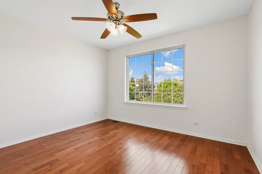 1704 Charlotte Circle Naperville IL 60564