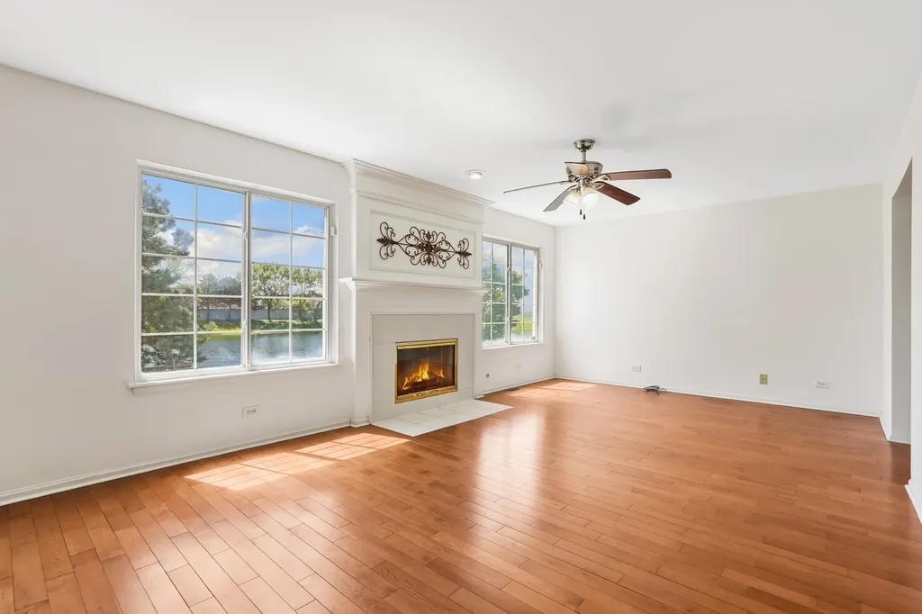 1704 Charlotte Circle Naperville IL 60564