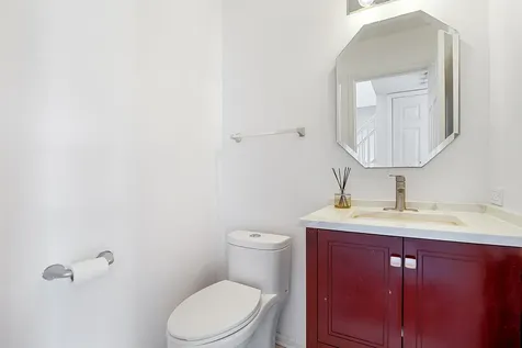 1704 Charlotte Circle Naperville IL 60564