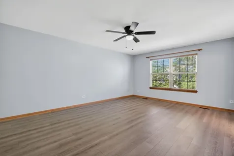 130 Fairfield Drive Romeoville IL 60446