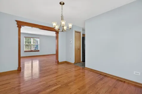 130 Fairfield Drive Romeoville IL 60446