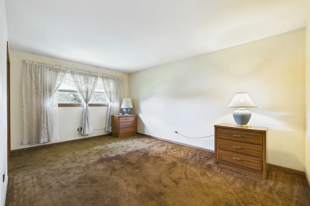 3529 Burgess Place Darien IL 60561