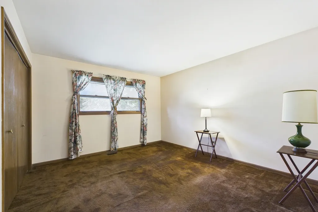 3529 Burgess Place Darien IL 60561