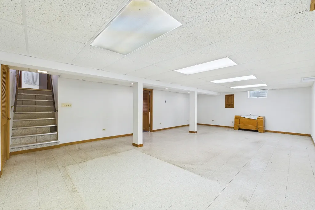 3529 Burgess Place Darien IL 60561