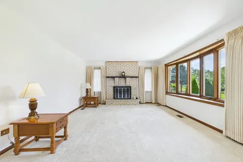 3529 Burgess Place Darien IL 60561