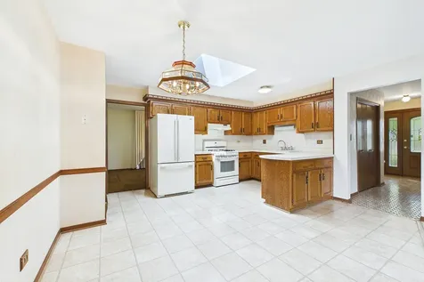 3529 Burgess Place Darien IL 60561