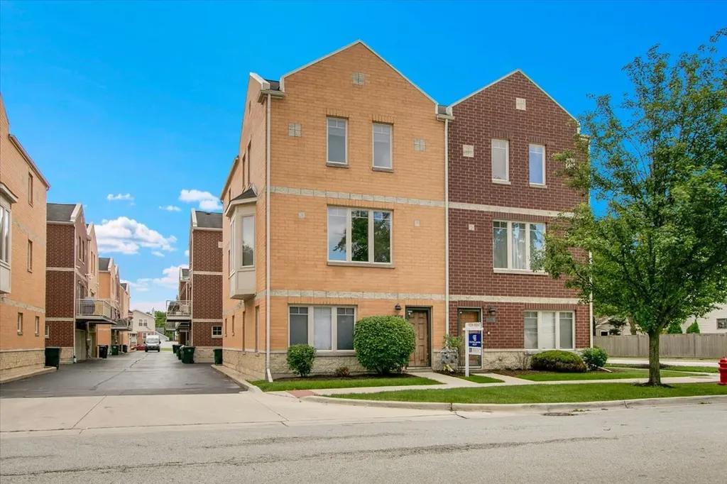 8900 31ST Street Brookfield IL 60513
