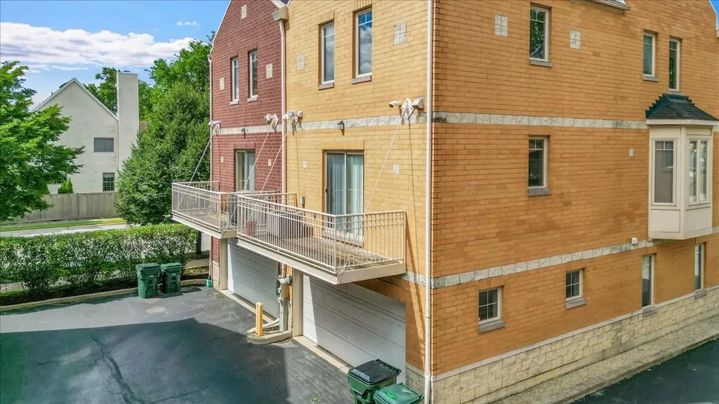 8900 31ST Street Brookfield IL 60513