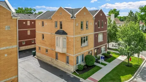 8900 31ST Street Brookfield IL 60513