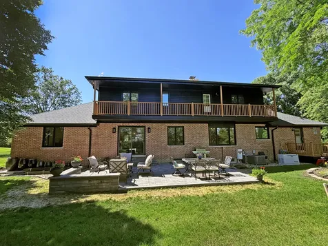 5 Bruce Circle N Hawthorn Woods IL 60047