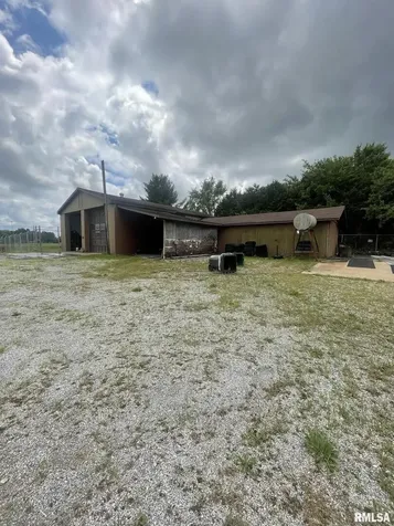 14447 State Highway 34 Benton IL 62812