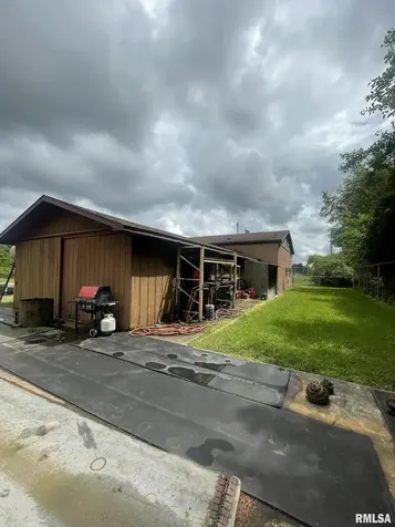 14447 State Highway 34 Benton IL 62812