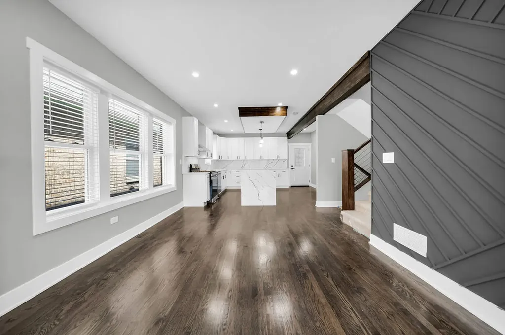 4830 West Crystal Street Chicago IL 60651