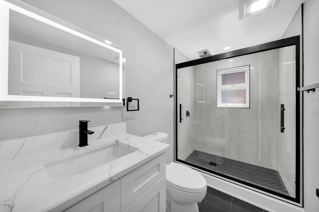 4830 West Crystal Street Chicago IL 60651