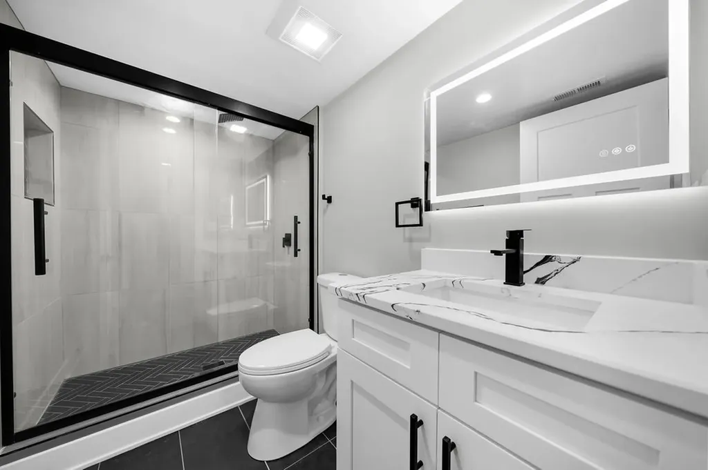 4830 West Crystal Street Chicago IL 60651