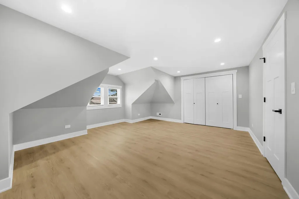 4830 West Crystal Street Chicago IL 60651