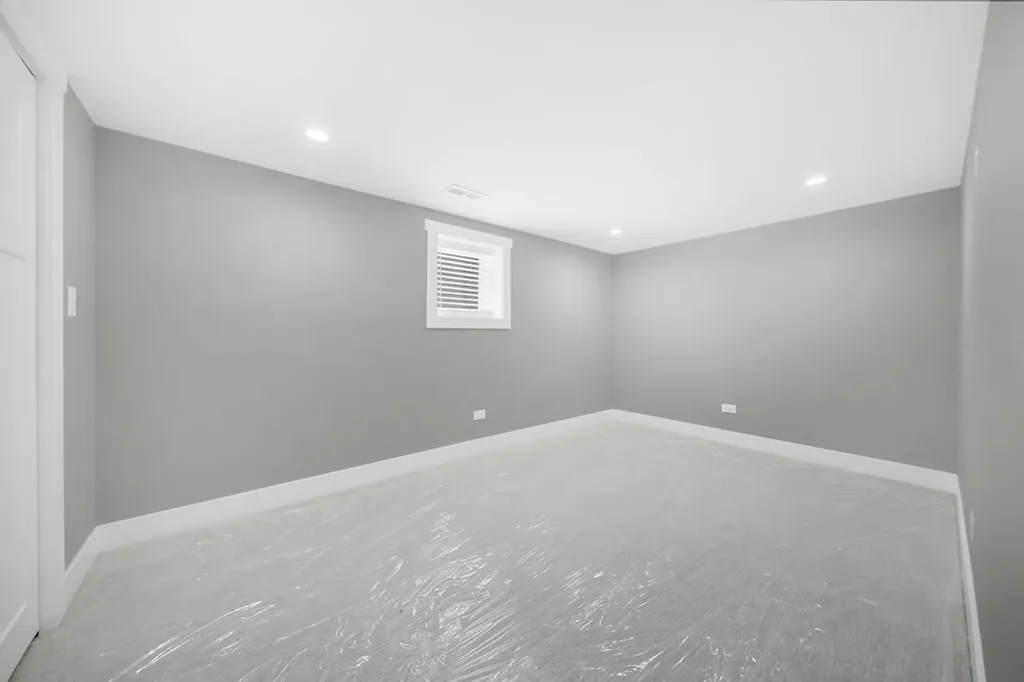 4830 West Crystal Street Chicago IL 60651
