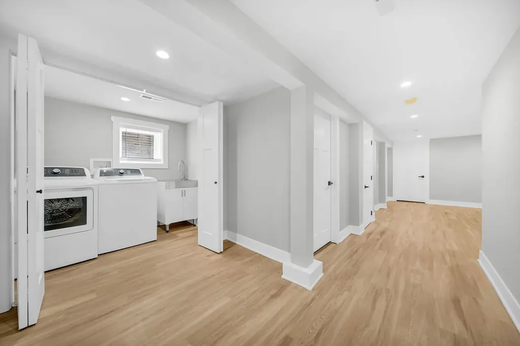 4830 West Crystal Street Chicago IL 60651