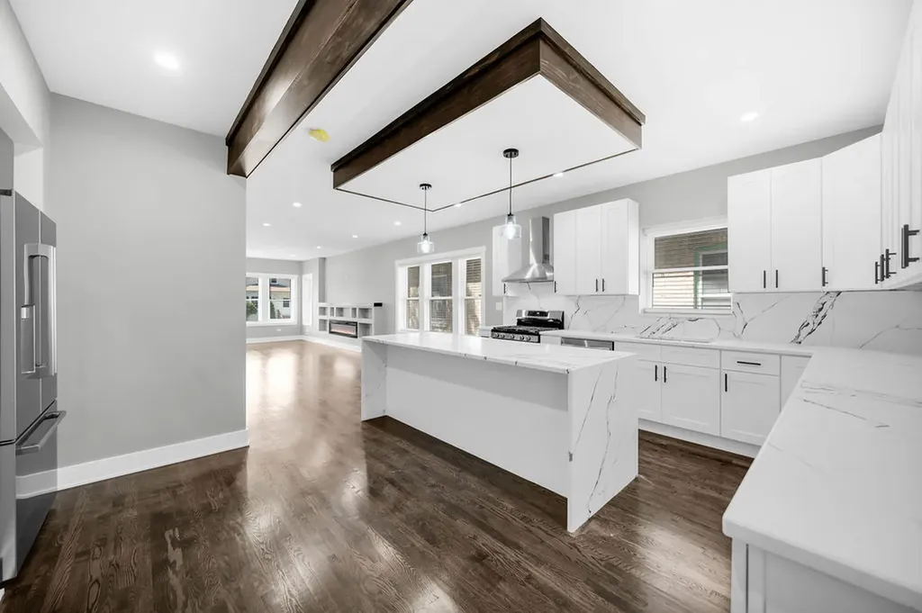 4830 West Crystal Street Chicago IL 60651