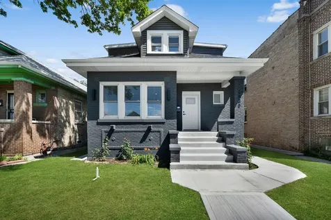 4830 West Crystal Street Chicago IL 60651